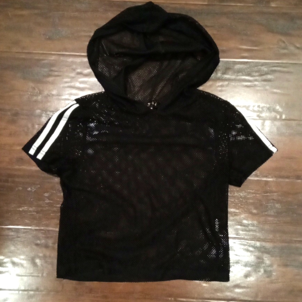 Peachy Girl Black Hooded Cropped Fishnet Short Sleeve Top Size L